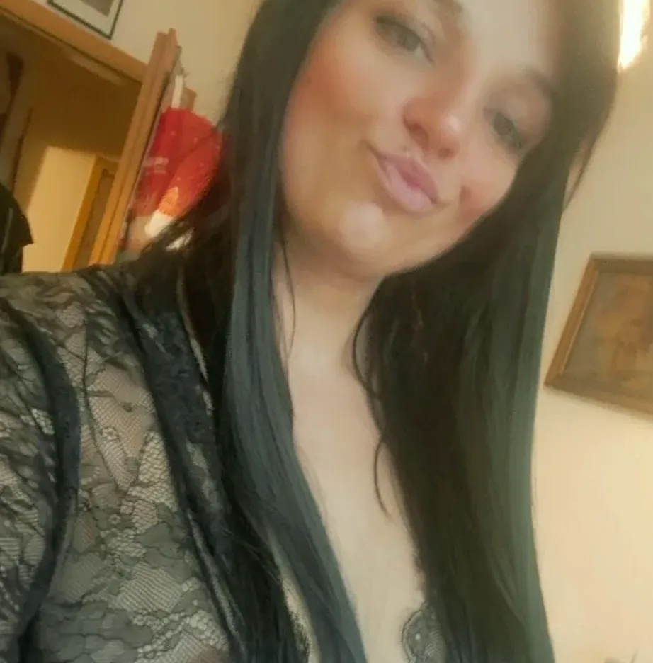 Isabell, 36